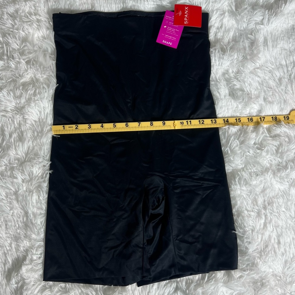 Spanx Power Conceal Her High Waisted Mid-Thigh Shorts - Picture 4 of 9
